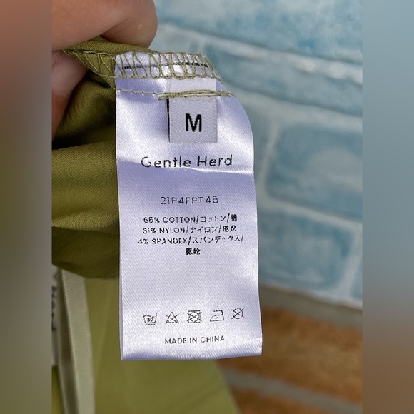 Gentle Herd Pocket Taper Pants size medium - Picture 11 of 13